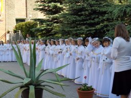 i_komunia_sw_30_20120527_1047815260