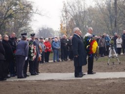 pomnik_20151112_1186744182