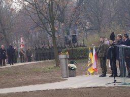 pomnik_20151112_1534151669