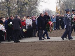 pomnik_20151112_1796956297