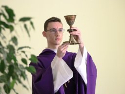 _33_20190606_1195585573