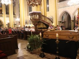 _27_20190901_1222872818